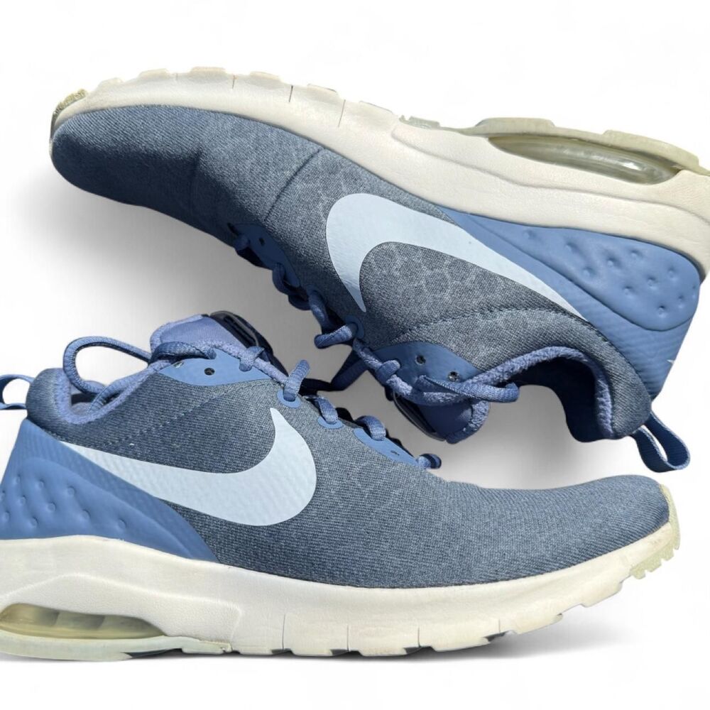Nike Women's Blue and Navy Trainers